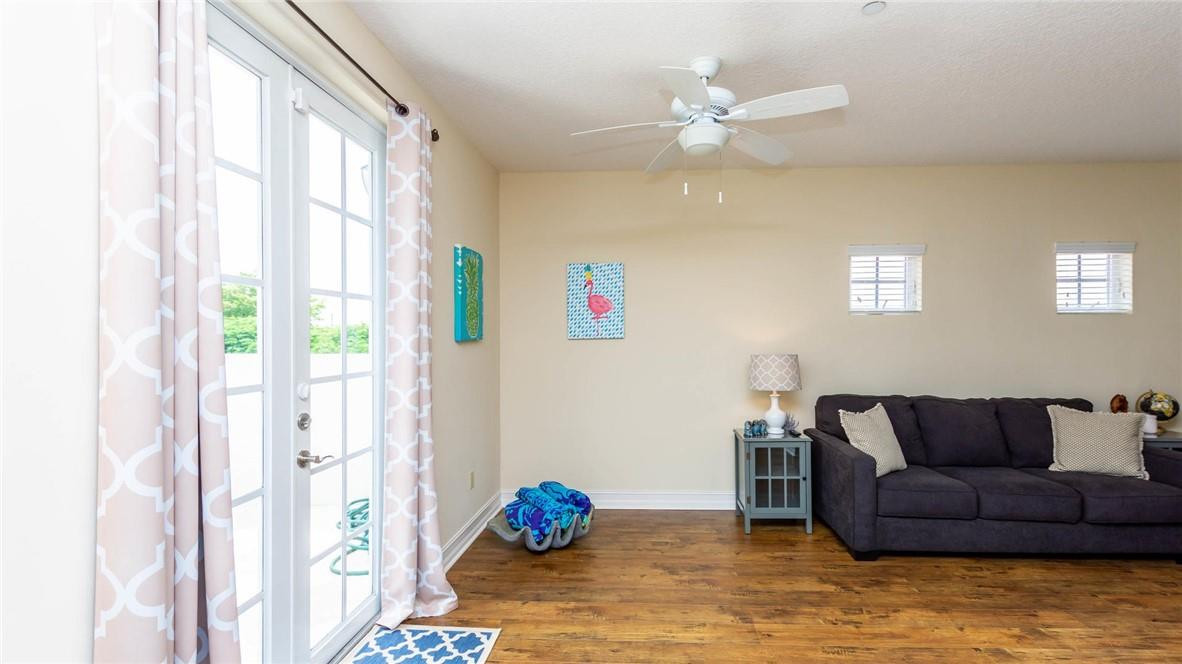 227 Garden Ct