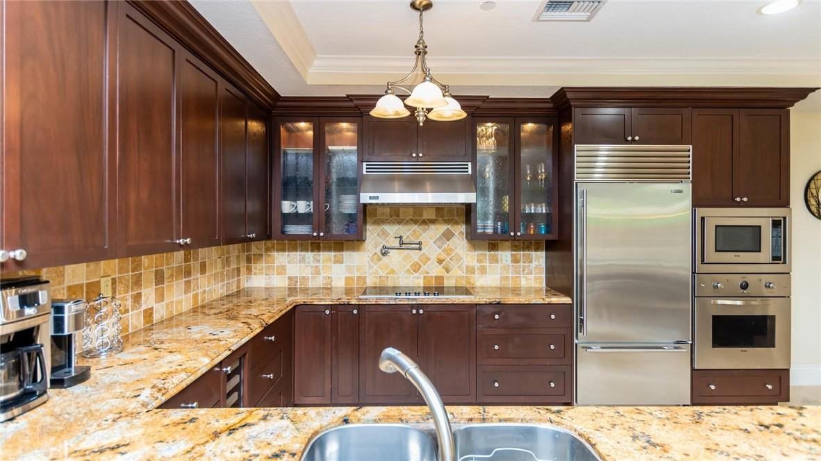 227 Garden Ct