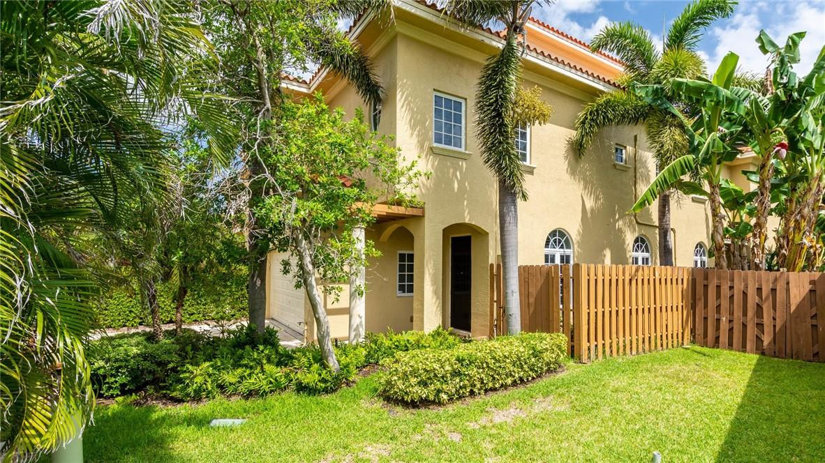 227 Garden Ct