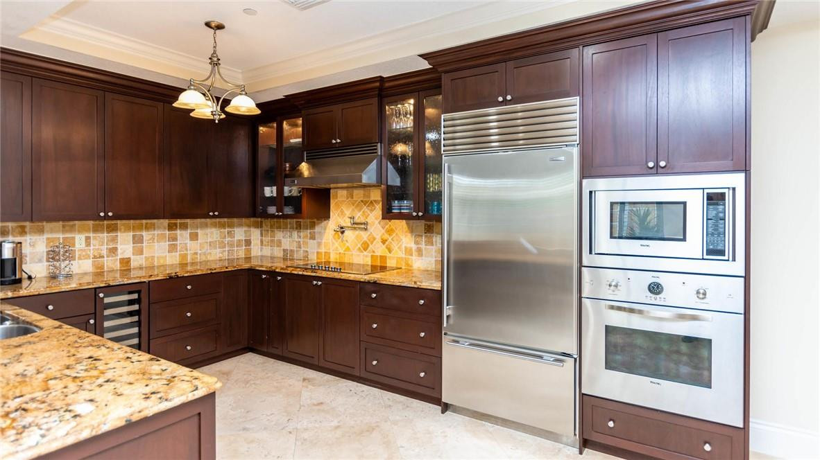 227 Garden Ct