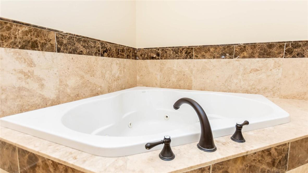 227 Garden Ct
