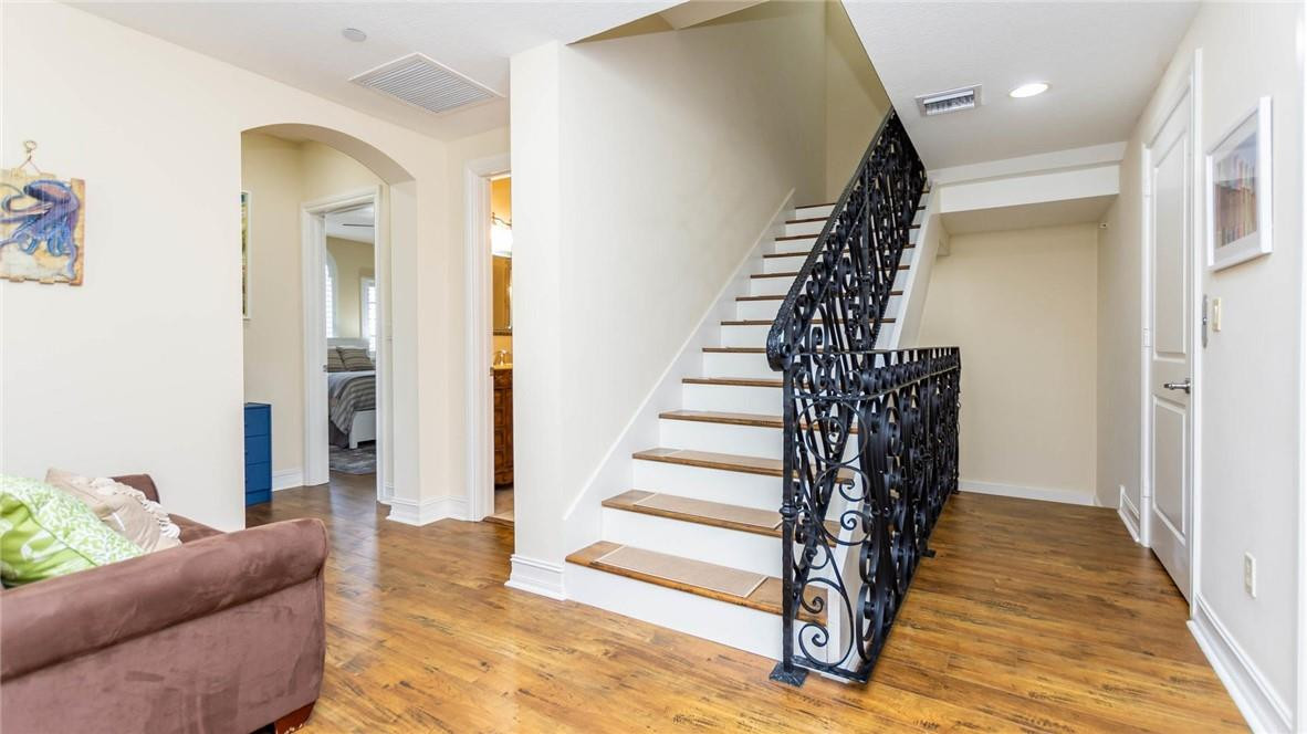 227 Garden Ct