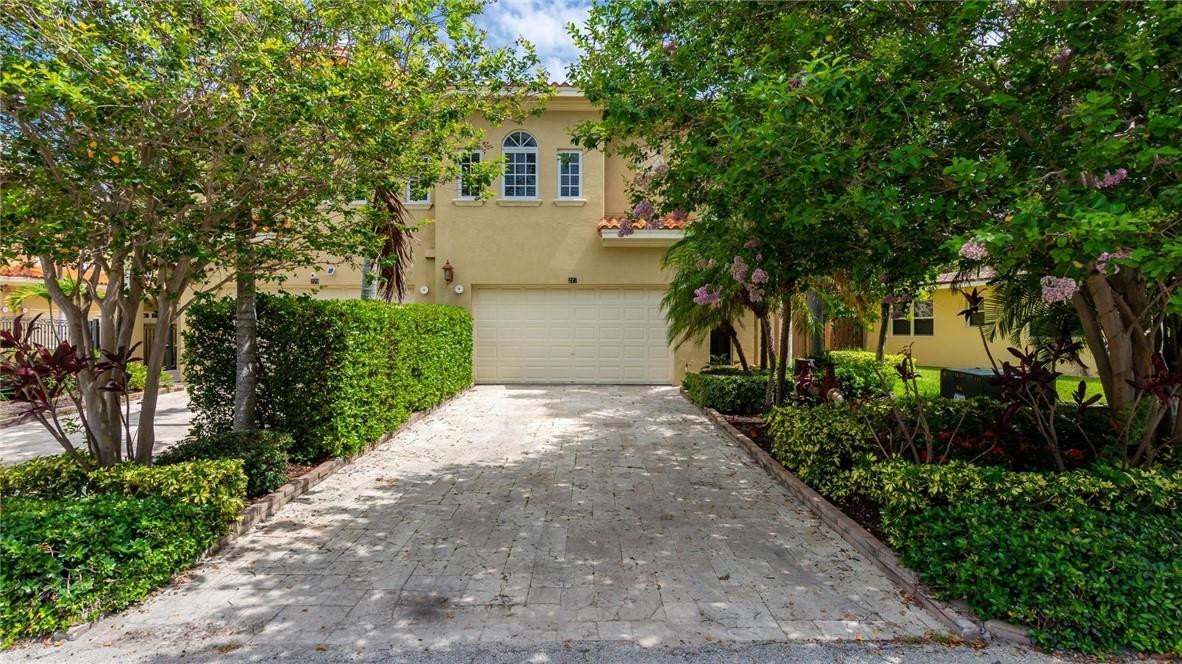 227 Garden Ct