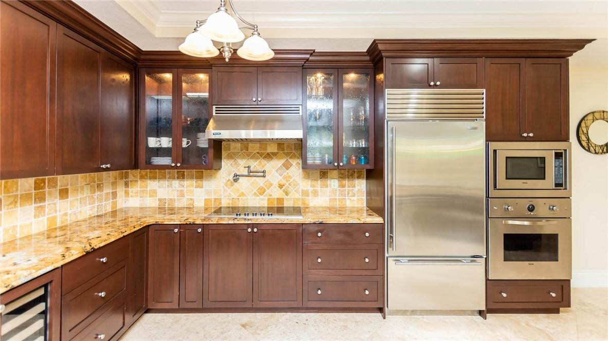 227 Garden Ct