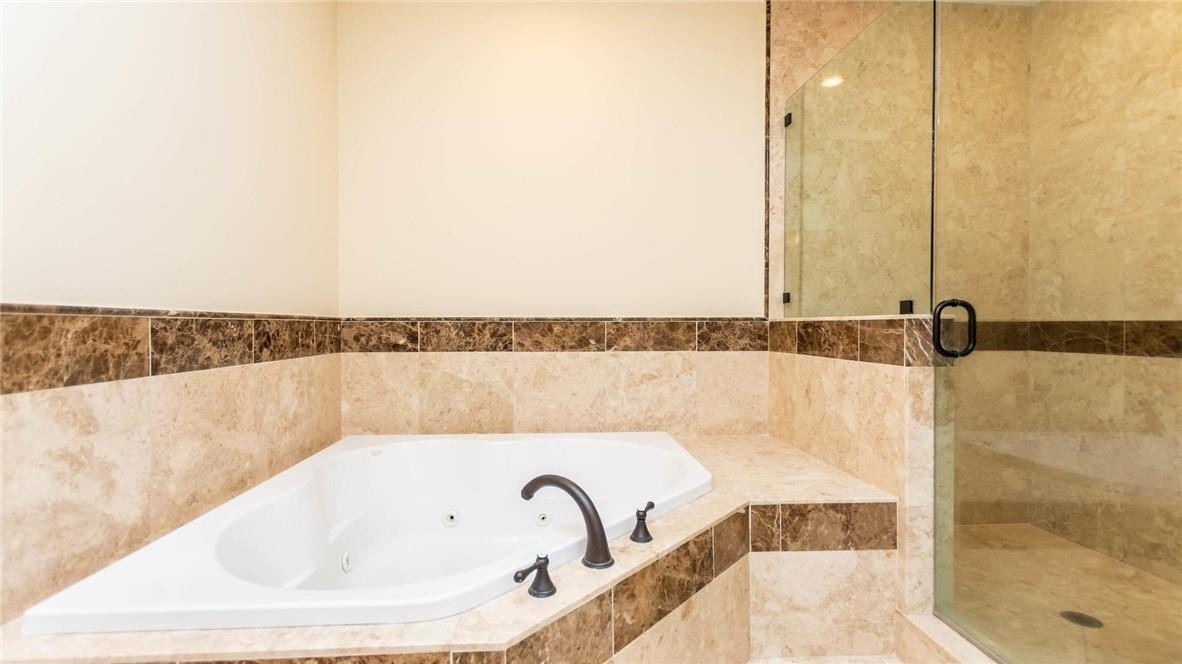 227 Garden Ct