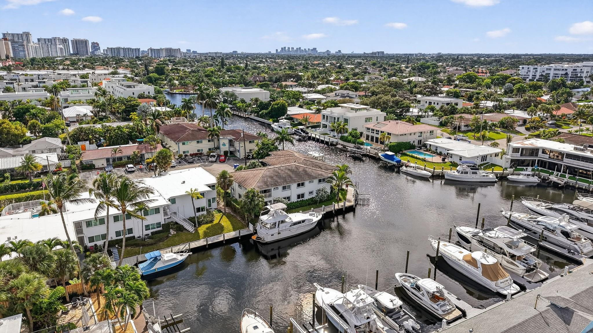 223 Marine Ct 207