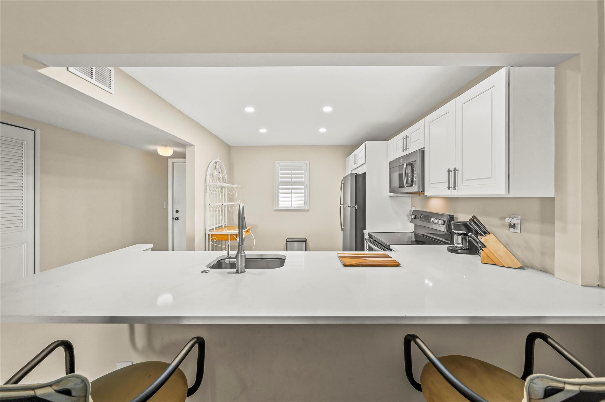 4629 Poinciana Street 506, Lauderdale-By-The-Sea Unit: 506