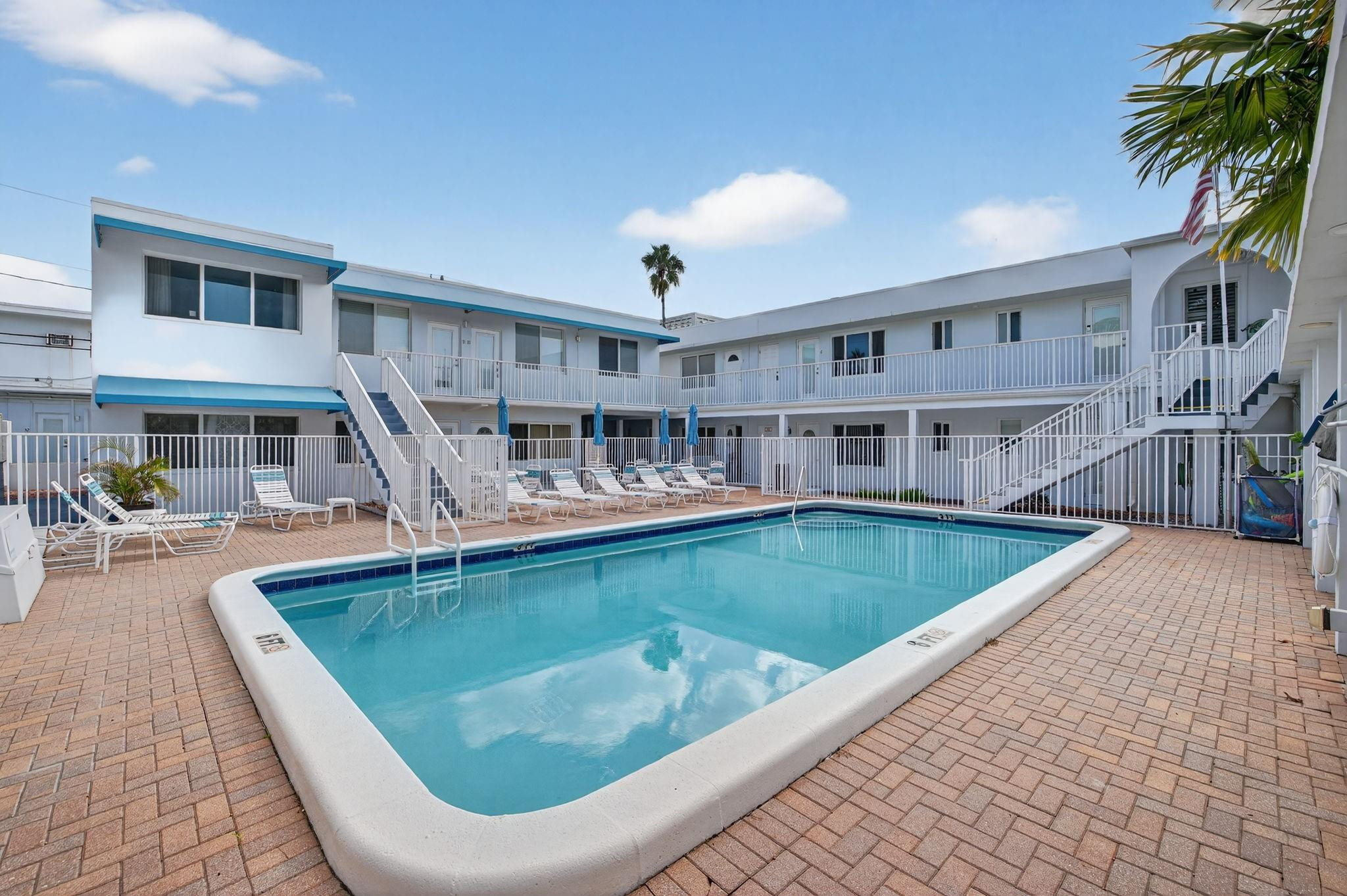 4228 N Ocean Dr 9