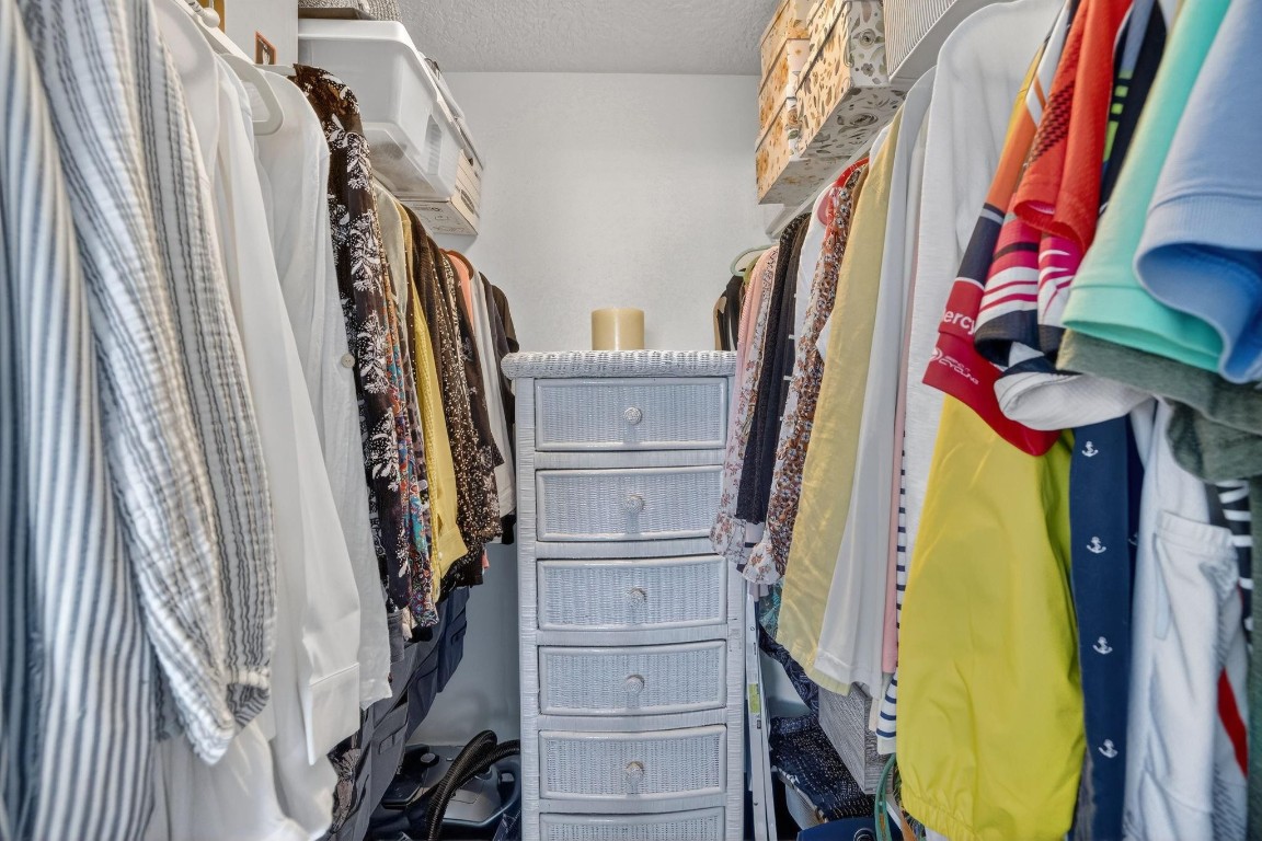 2611 N Riverside Dr 304