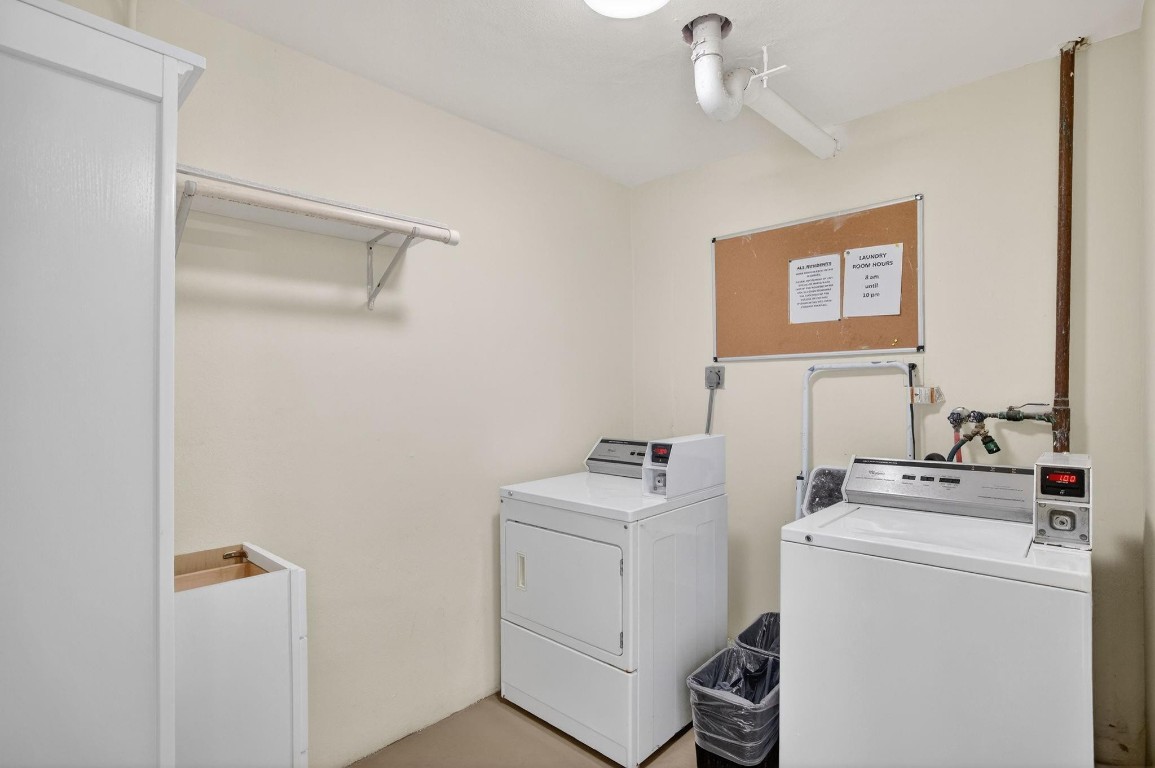 2611 N Riverside Dr 304