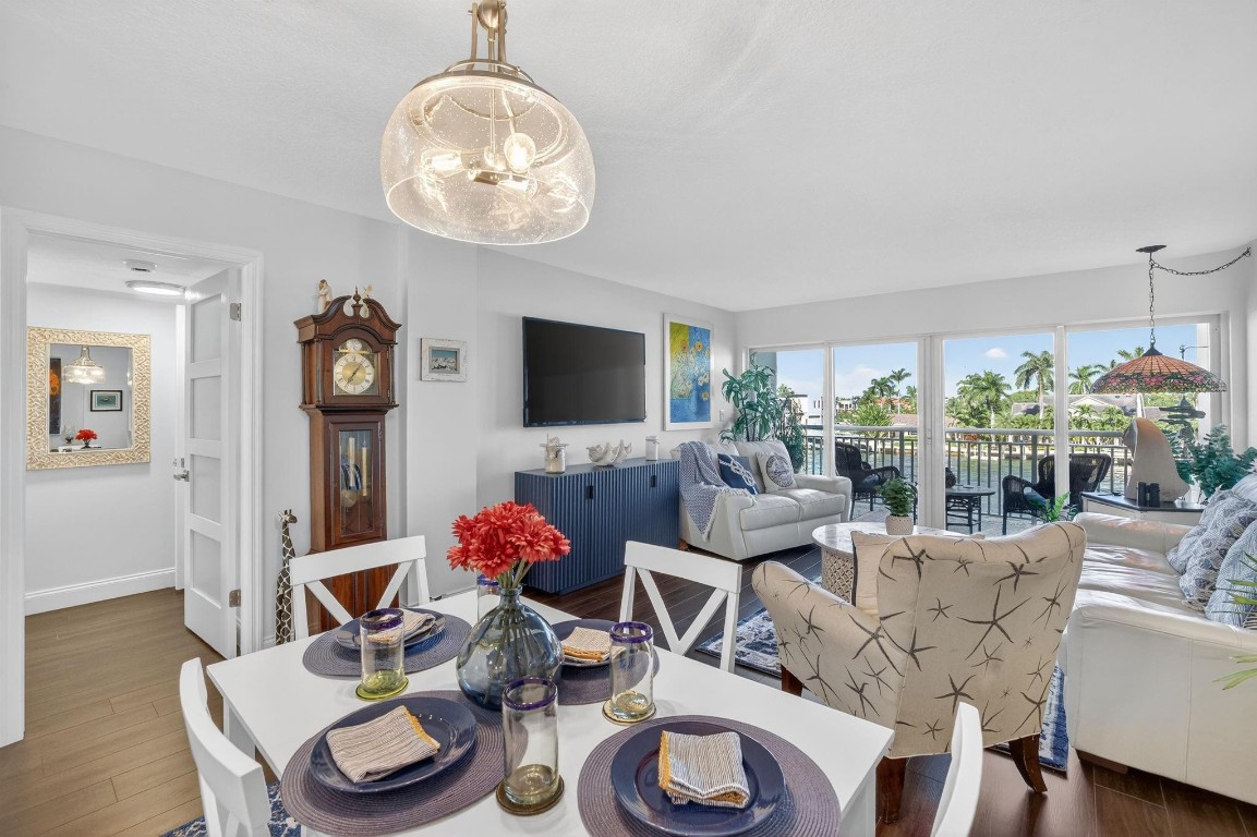 2611 N Riverside Dr 304