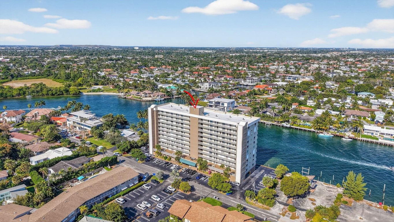 2611 N Riverside Dr 304