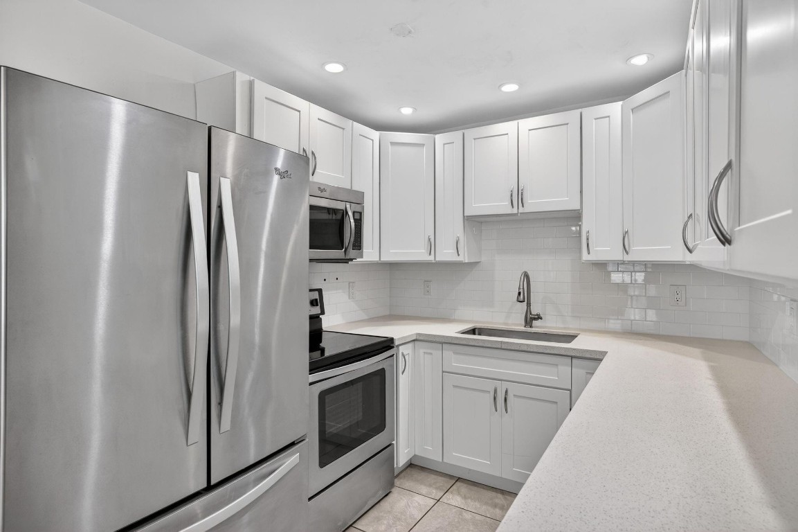 5200 NE 24th Ter c219