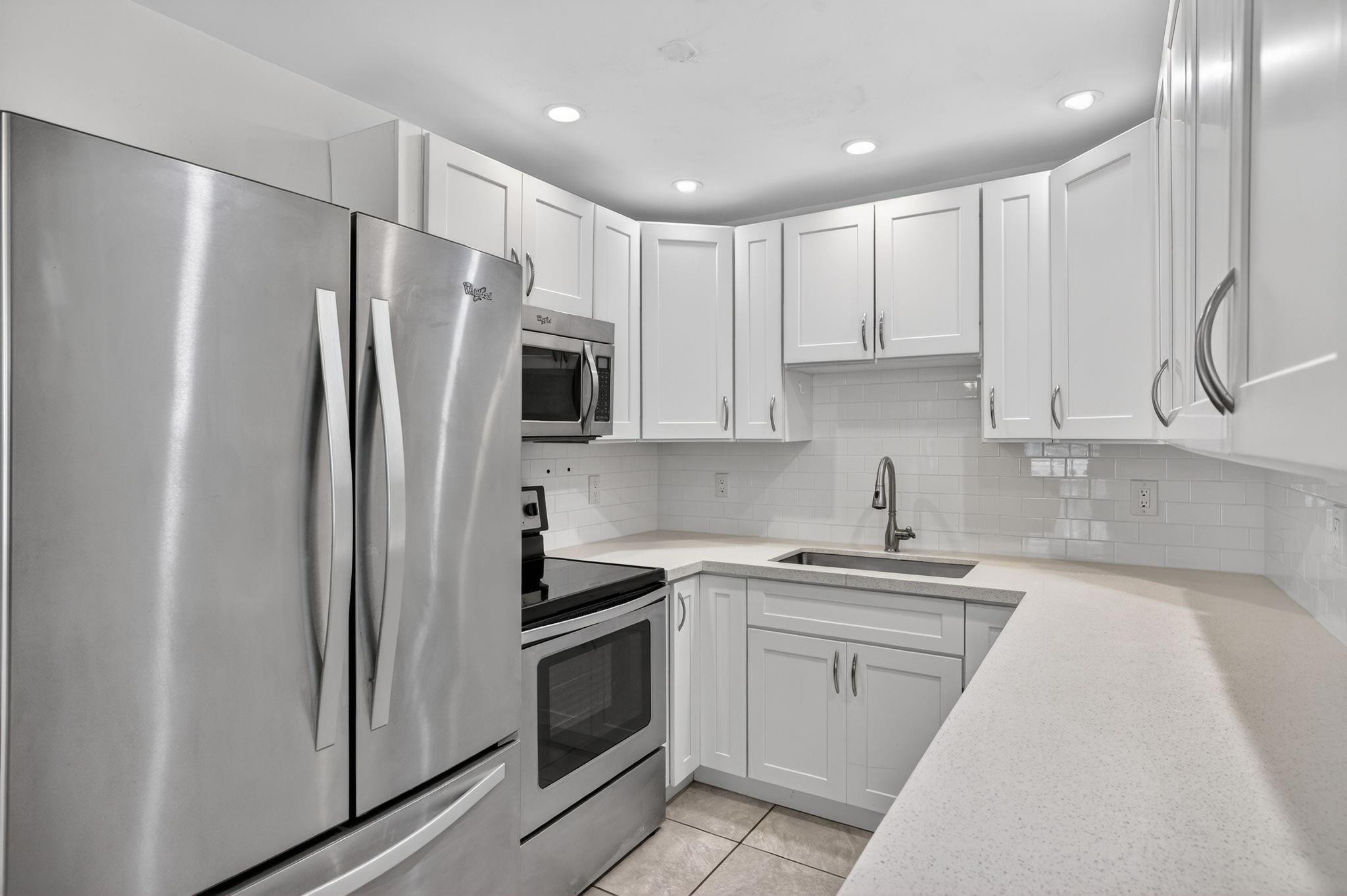 5200 NE 24th Ter c219