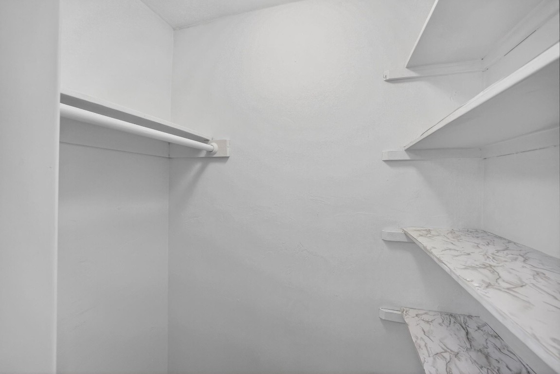 5200 NE 24th Ter c219