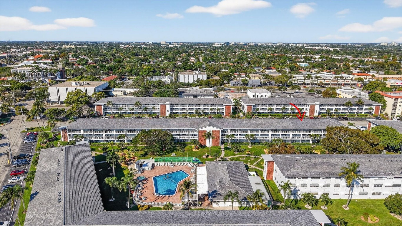 5200 NE 24th Ter c219