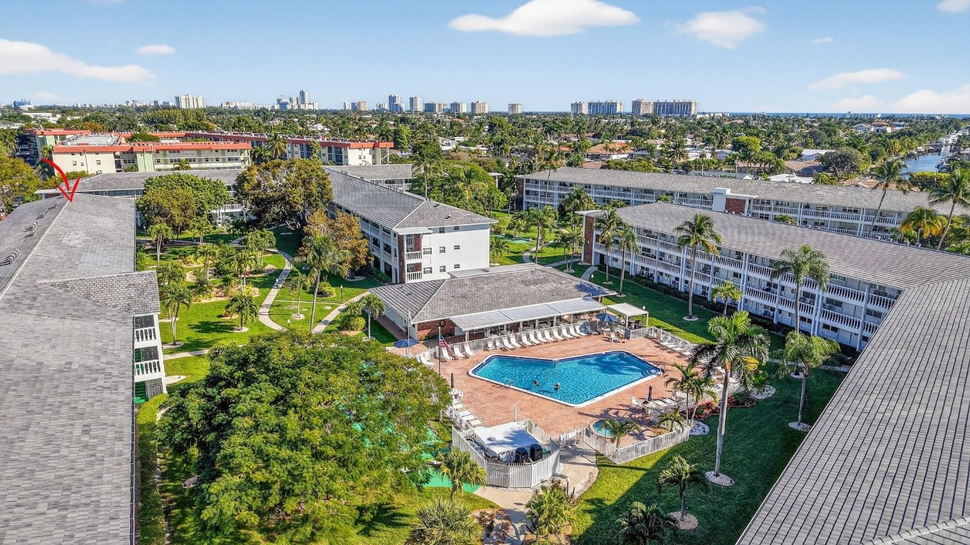 5200 NE 24th Ter c219