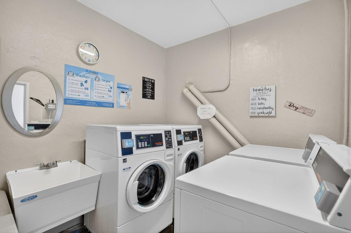 5200 NE 24th Ter c219