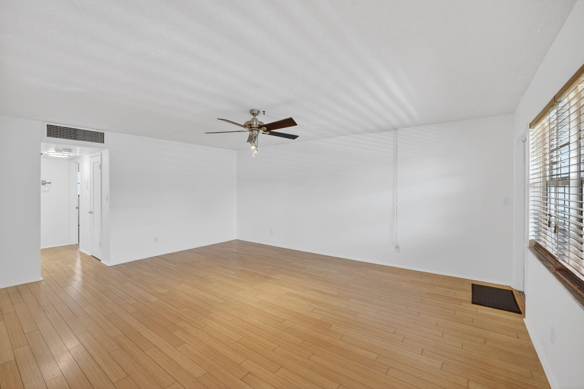 5200 NE 24th Ter c219