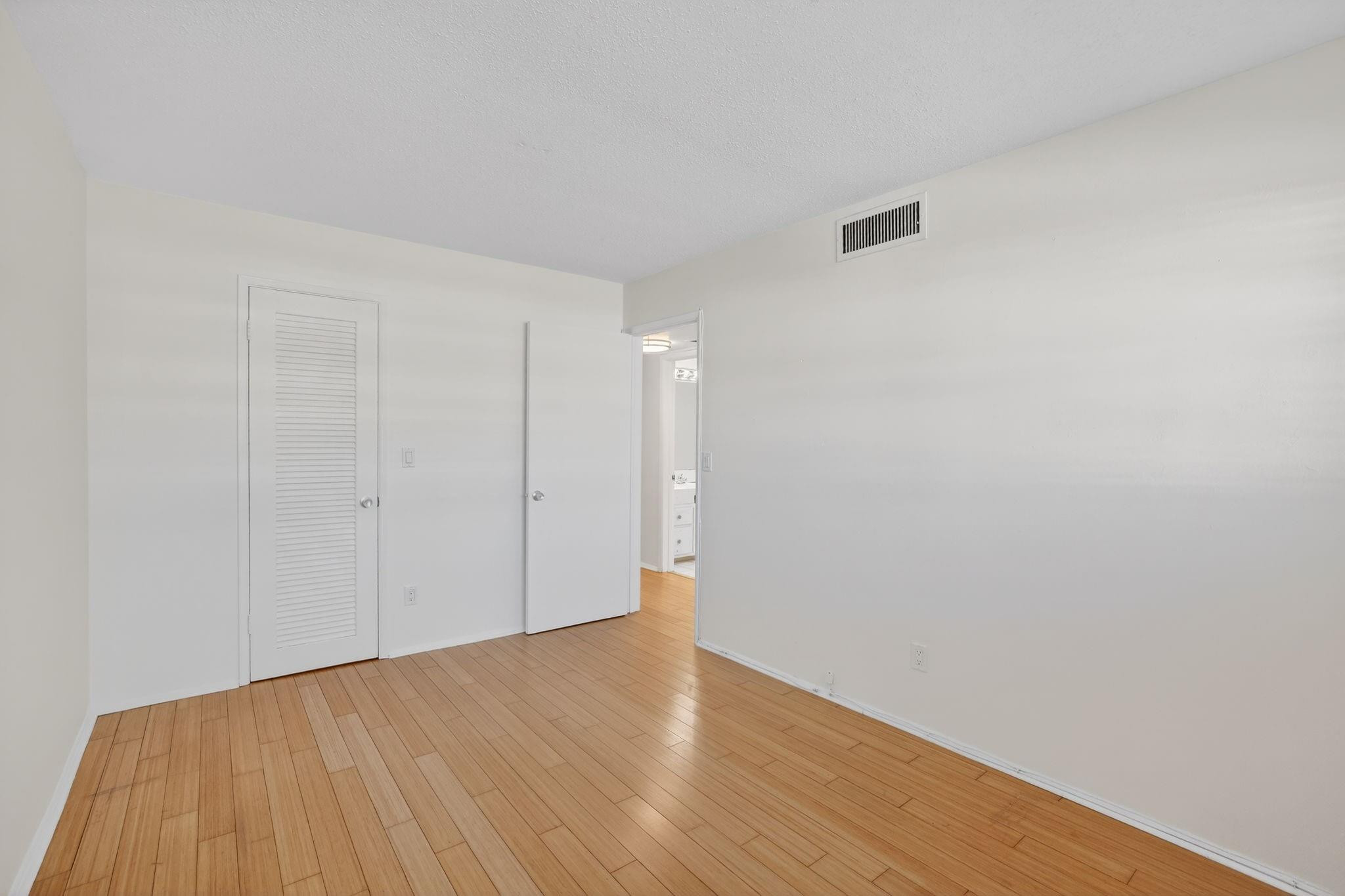 5200 NE 24th Ter c219