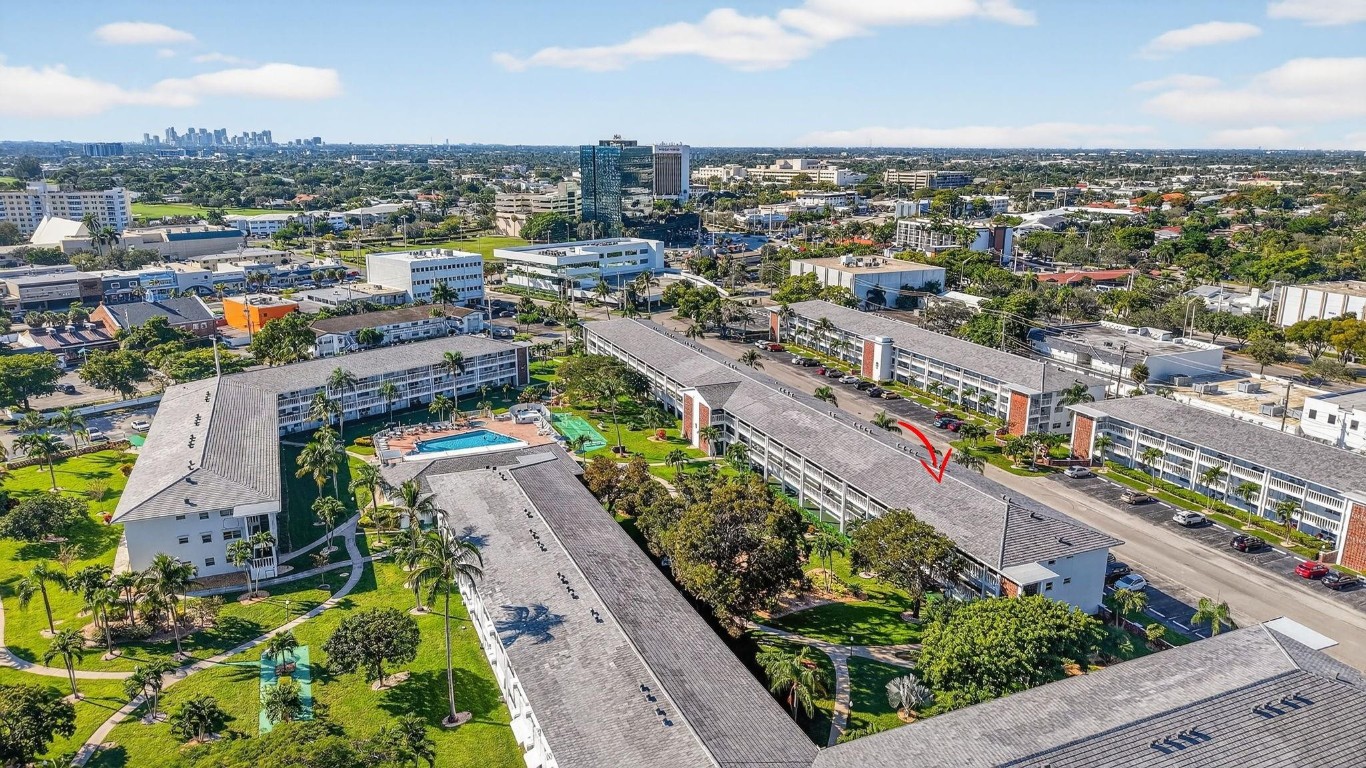 5200 NE 24th Ter c219