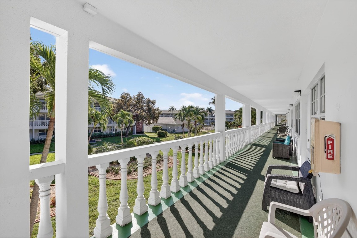 5200 NE 24th Ter c219