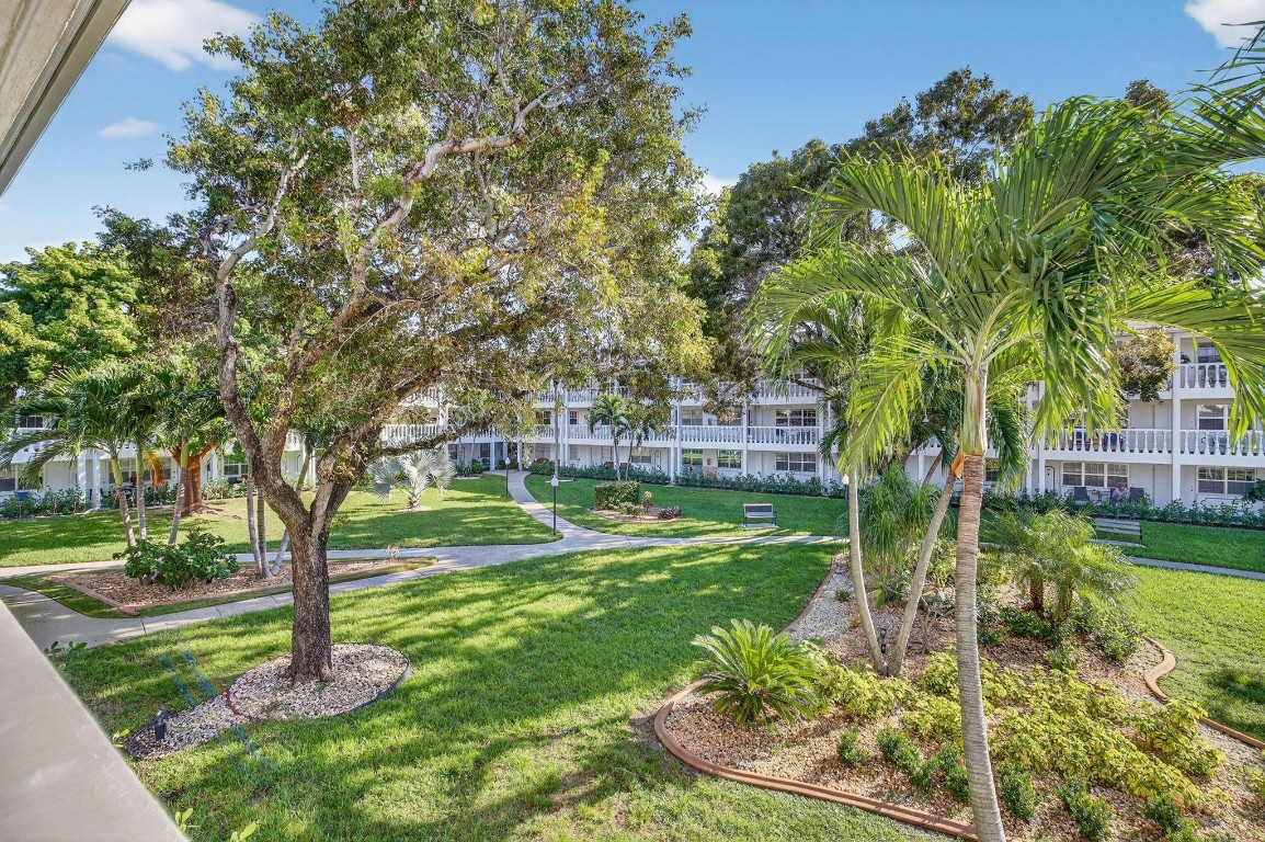 5200 NE 24th Ter c219