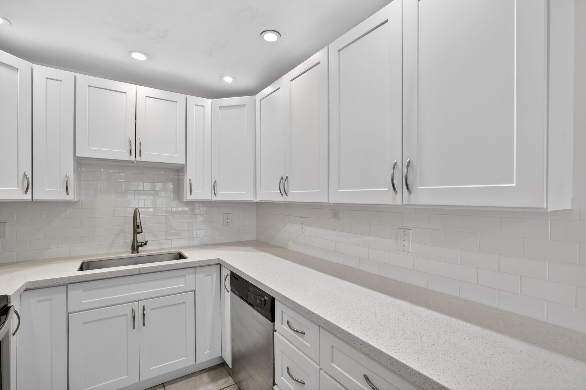 5200 NE 24th Ter c219