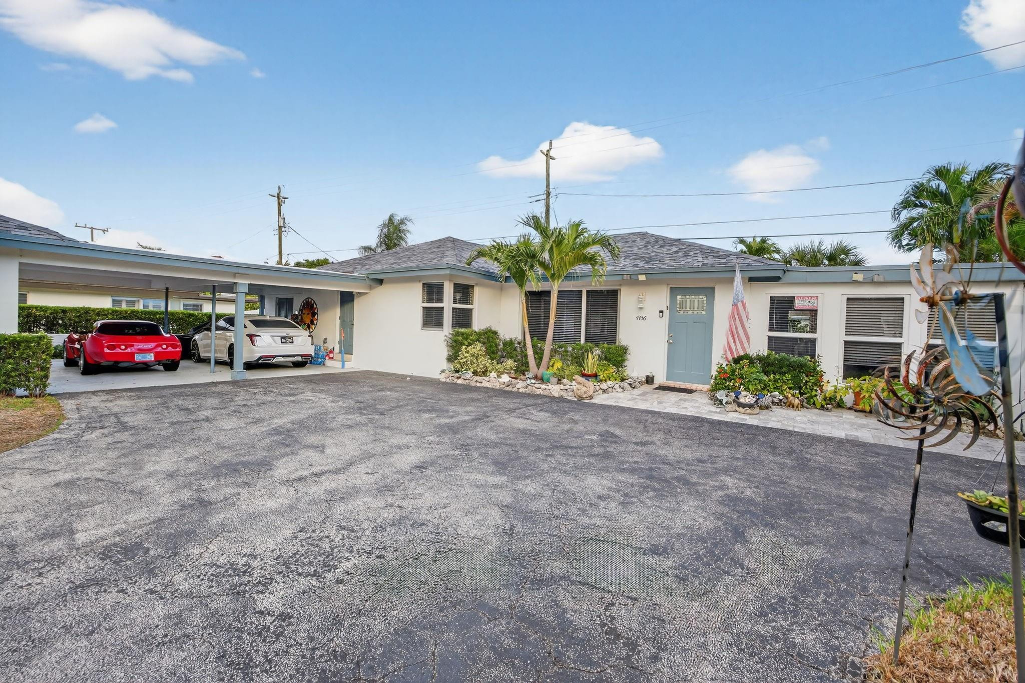 4436 Seagrape Dr