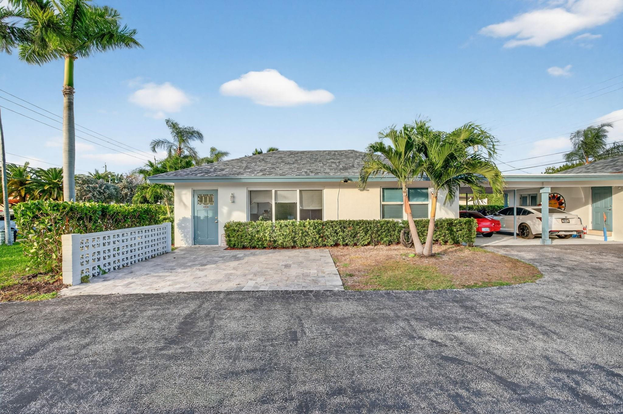 4436 Seagrape Dr