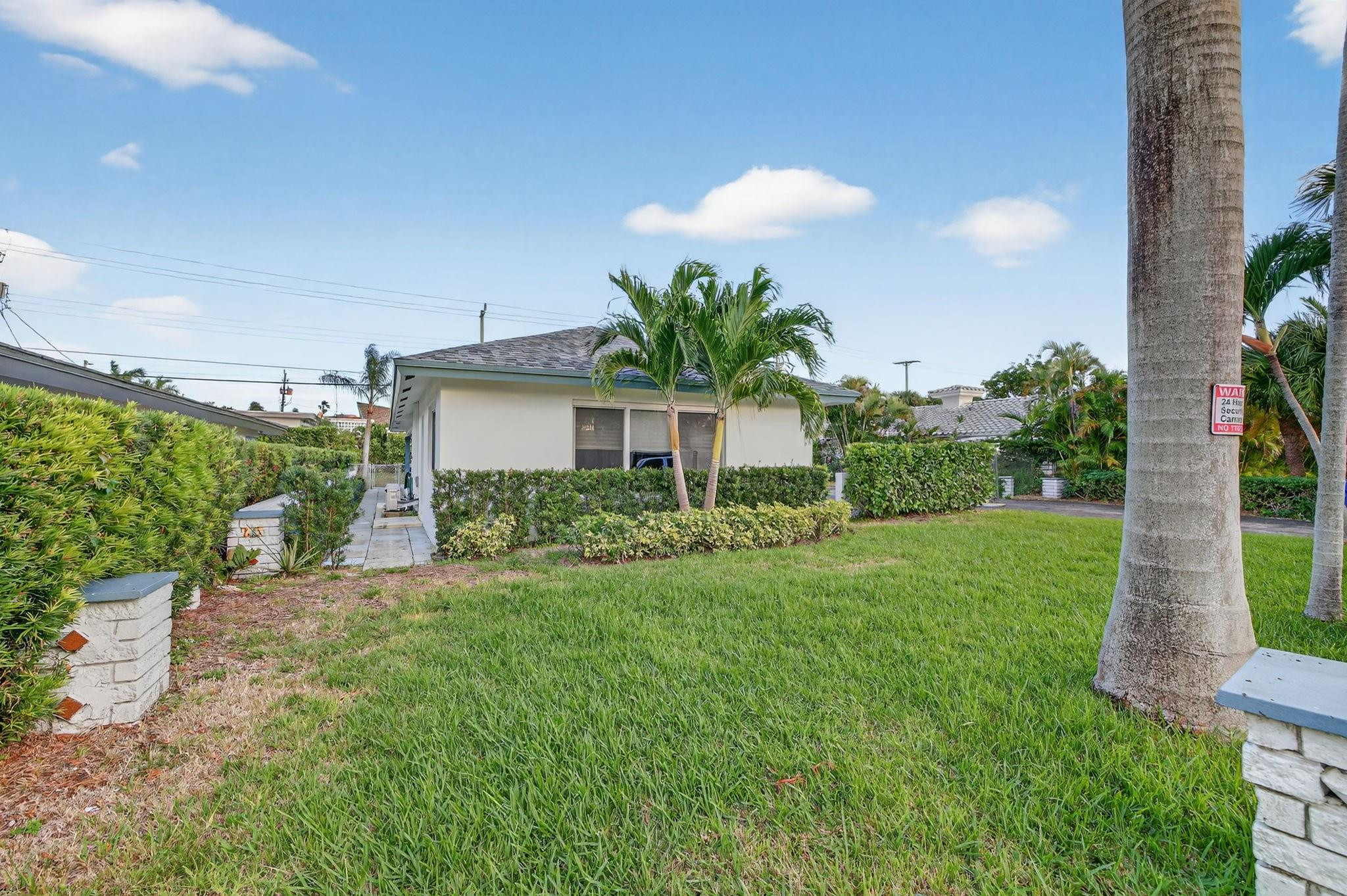 4436 Seagrape Dr