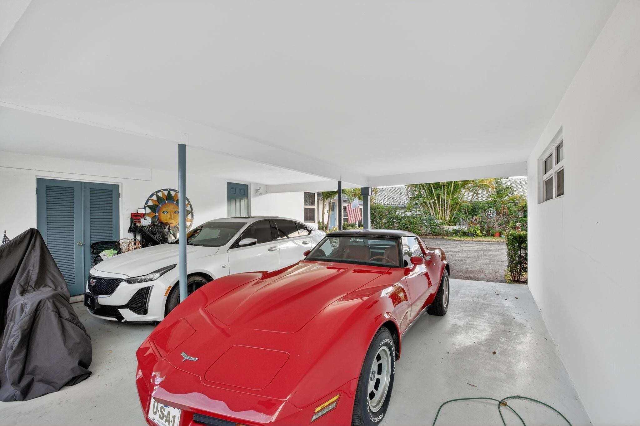 4436 Seagrape Dr