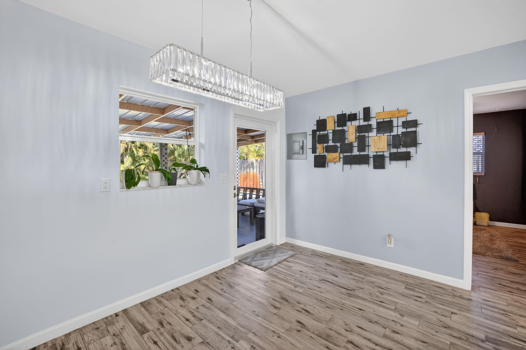 1383 NE 38th Street, Oakland Park