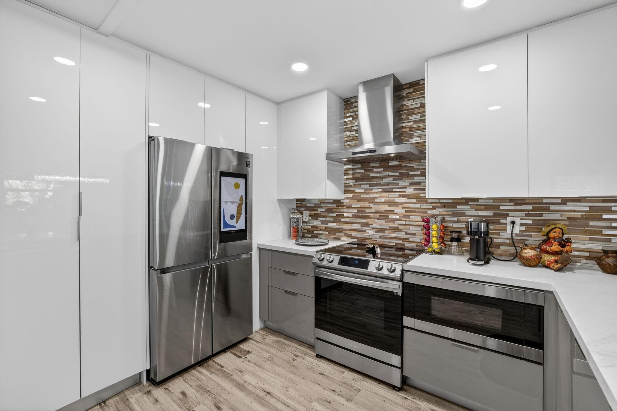 1383 NE 38th Street, Oakland Park