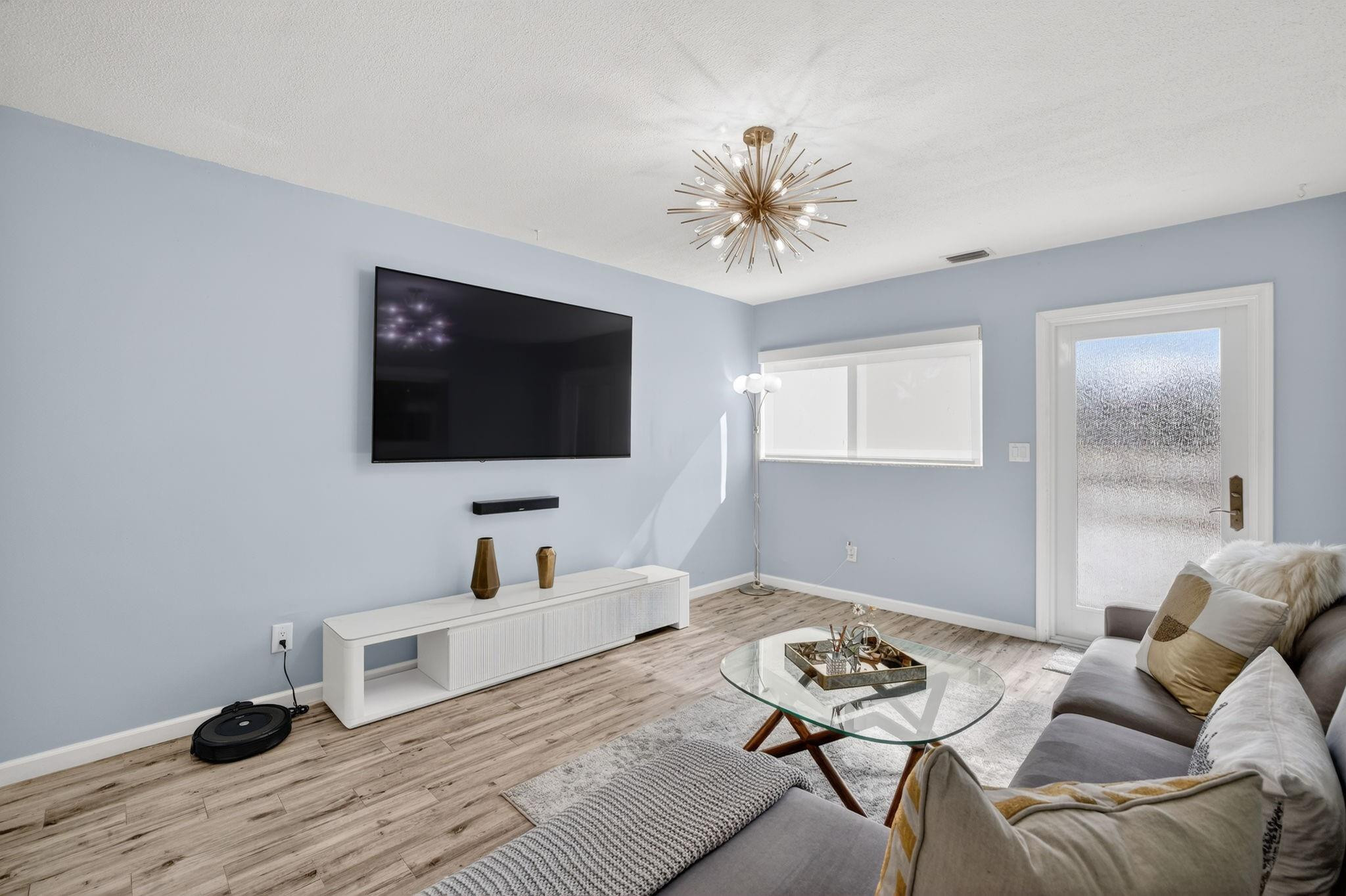 1383 NE 38th Street, Oakland Park