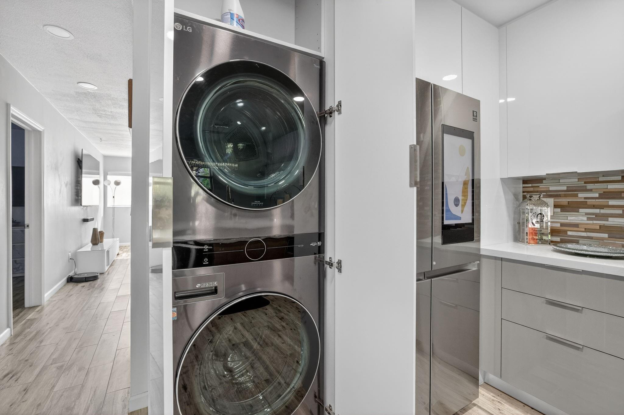 1383 NE 38th Street, Oakland Park