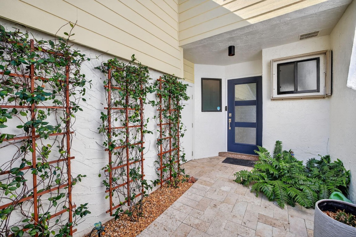 4465 Poinciana Street 4465, Lauderdale-By-The-Sea Unit: 4465