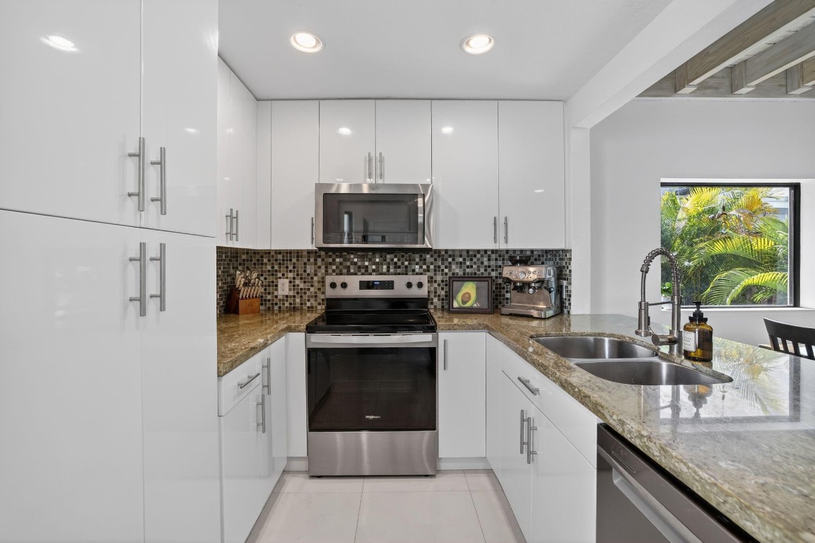 4465 Poinciana Street 4465, Lauderdale-By-The-Sea Unit: 4465