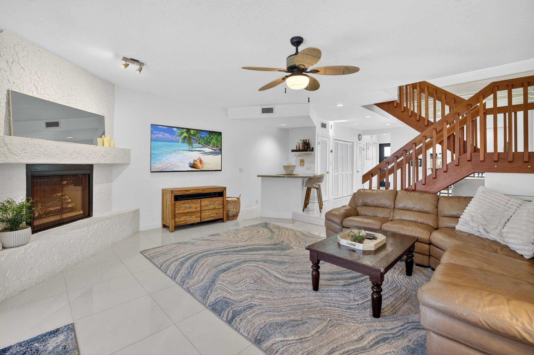 4465 Poinciana Street 4465, Lauderdale-By-The-Sea Unit: 4465
