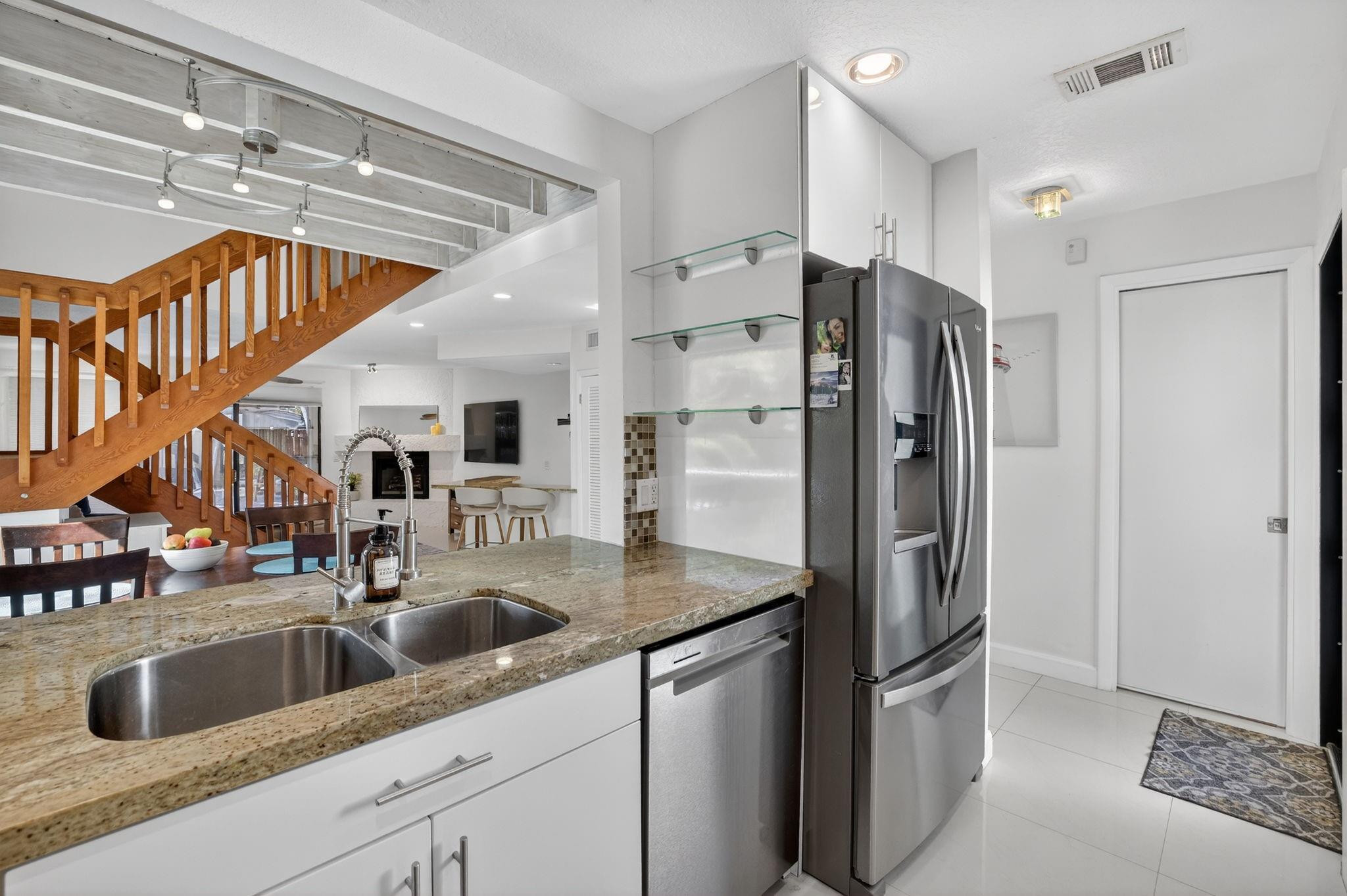 4465 Poinciana Street 4465, Lauderdale-By-The-Sea Unit: 4465