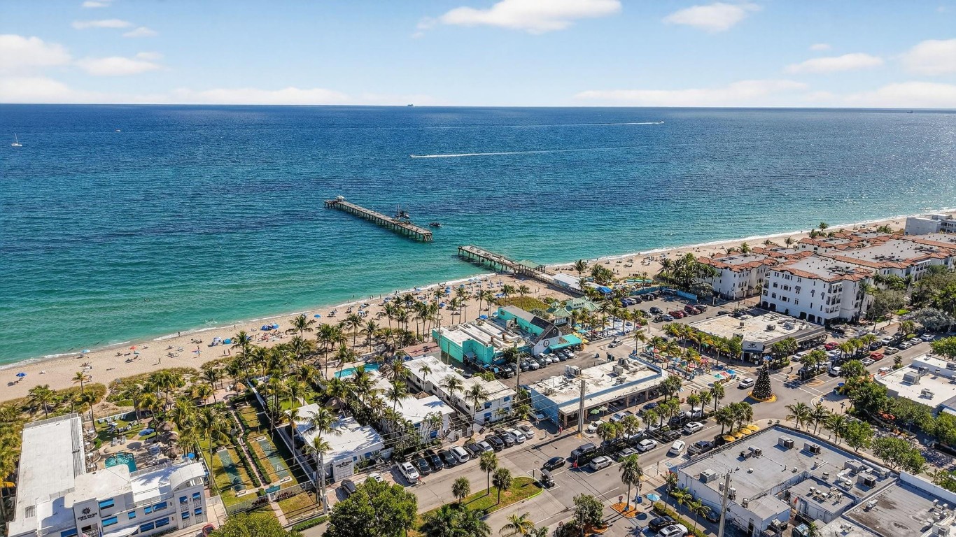 4465 Poinciana Street 4465, Lauderdale-By-The-Sea Unit: 4465