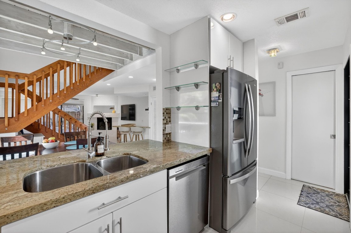 4465 Poinciana Street 4465, Lauderdale-By-The-Sea Unit: 4465