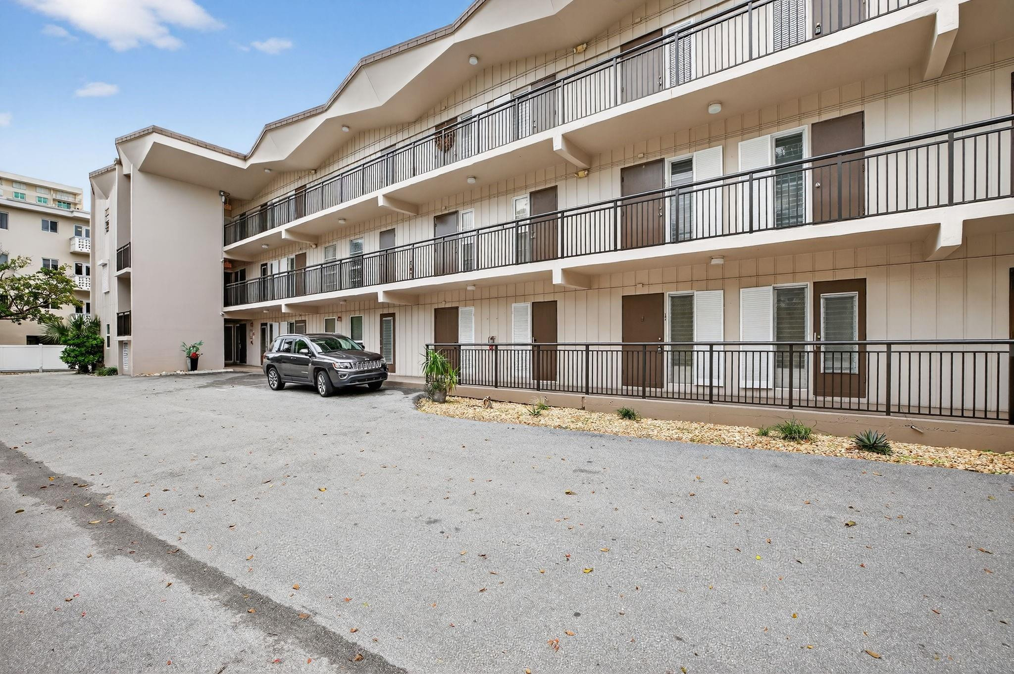 1967 S Ocean Boulevard 103