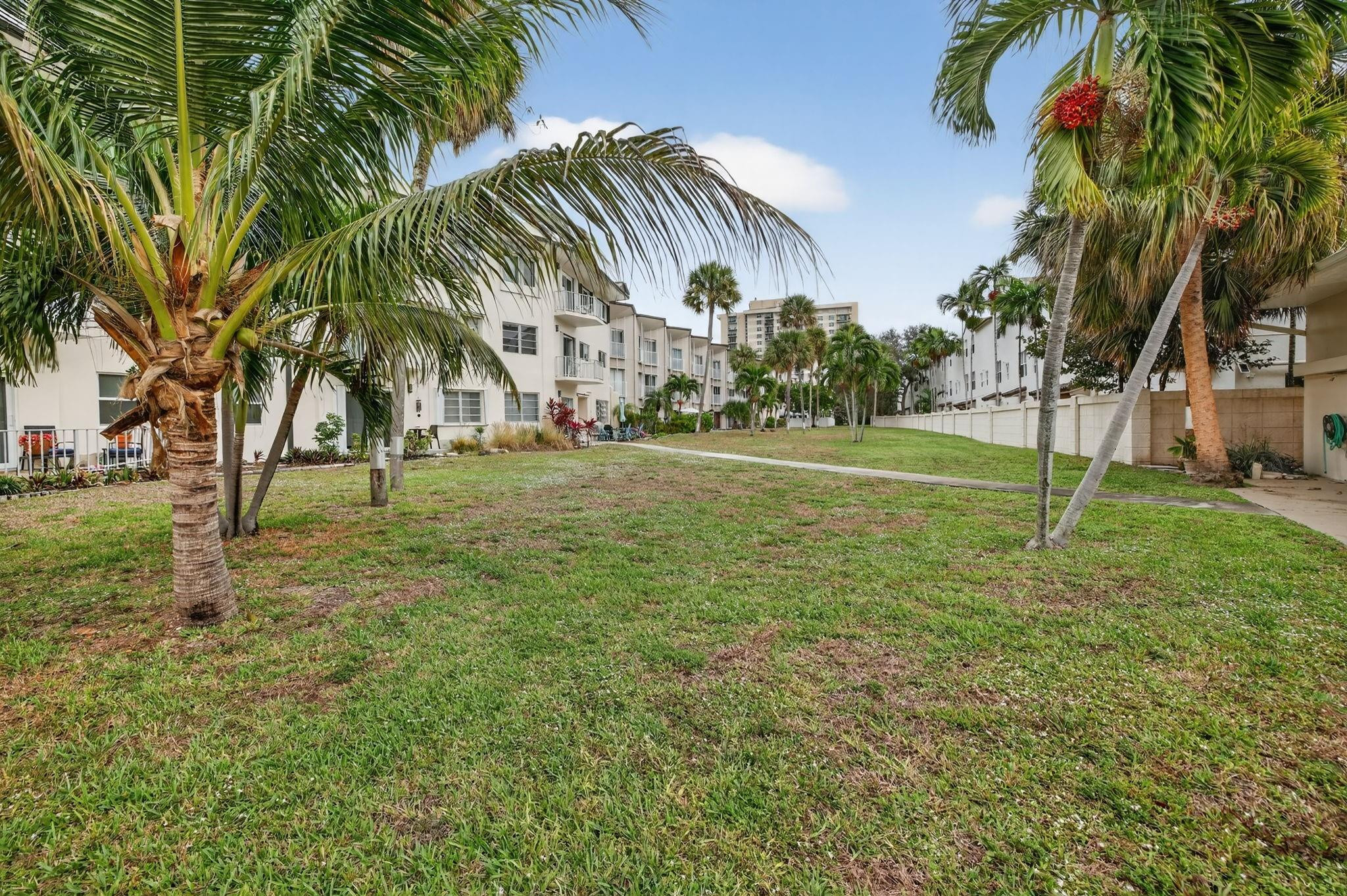 1967 S Ocean Boulevard 103