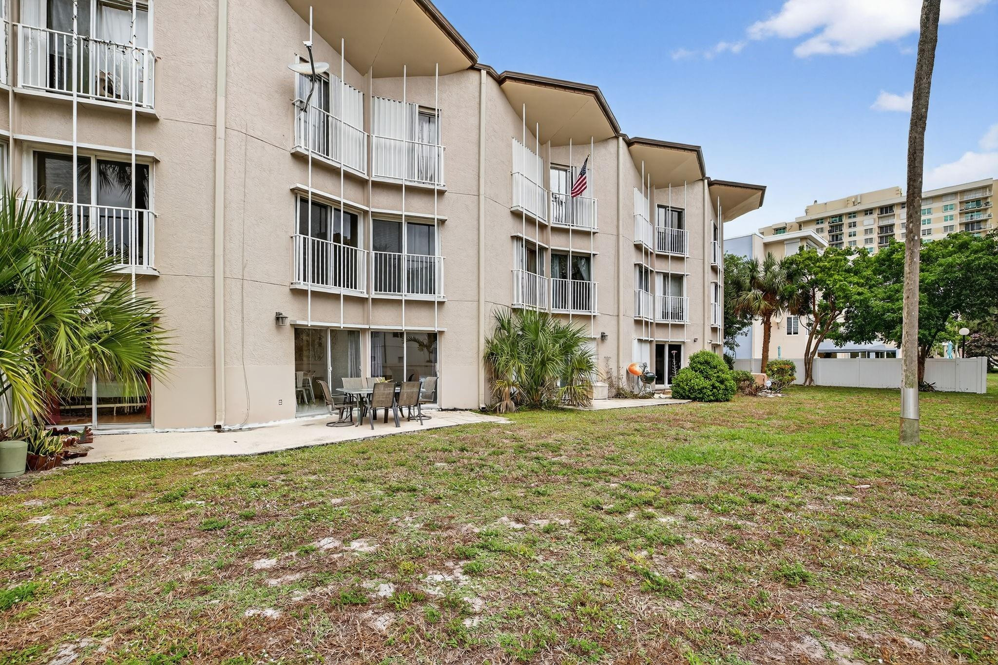 1967 S Ocean Boulevard 103
