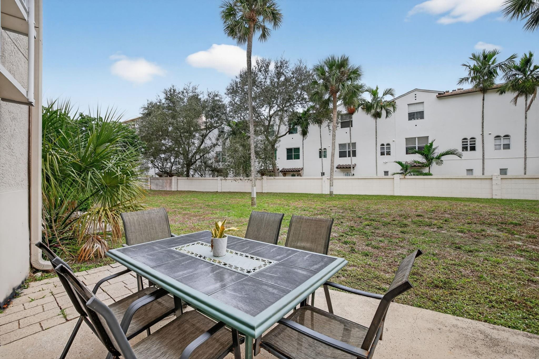 1967 S Ocean Boulevard 103