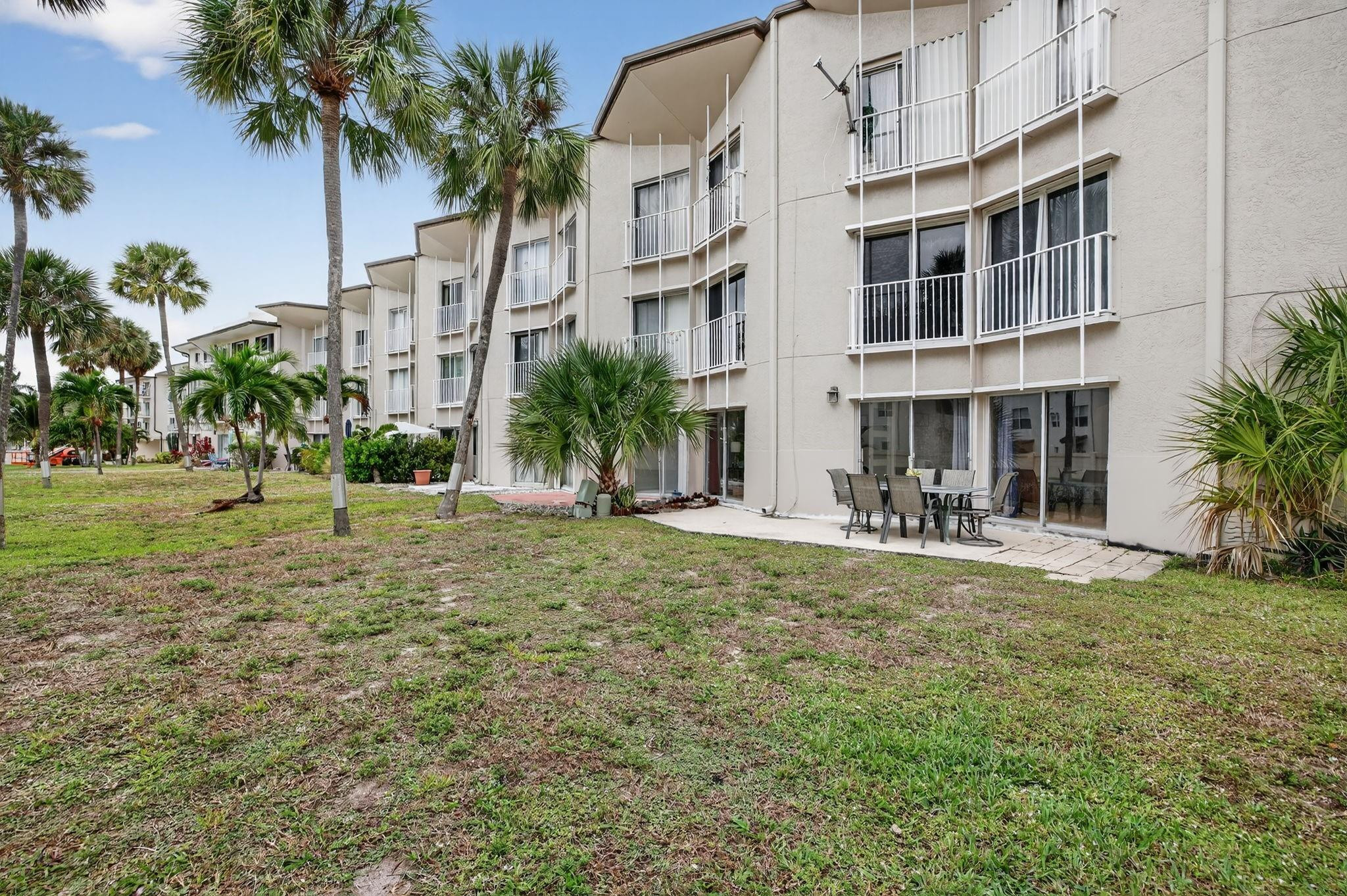 1967 S Ocean Boulevard 103