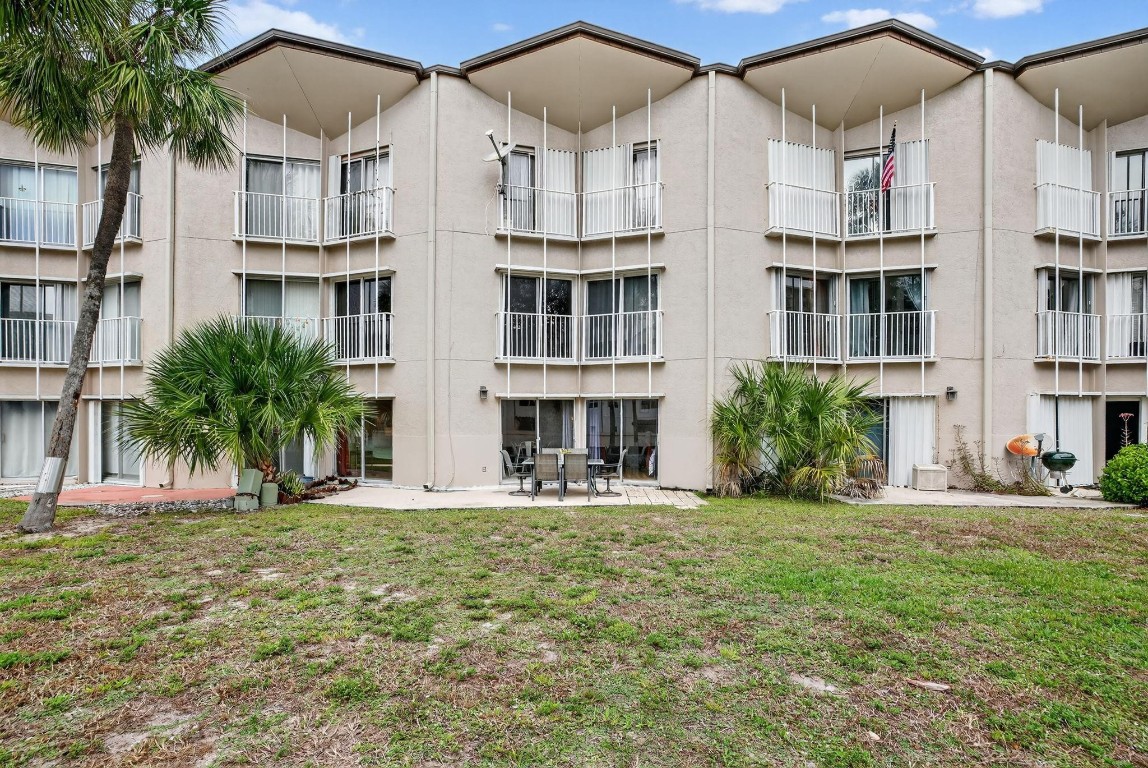 1967 S Ocean Boulevard 103