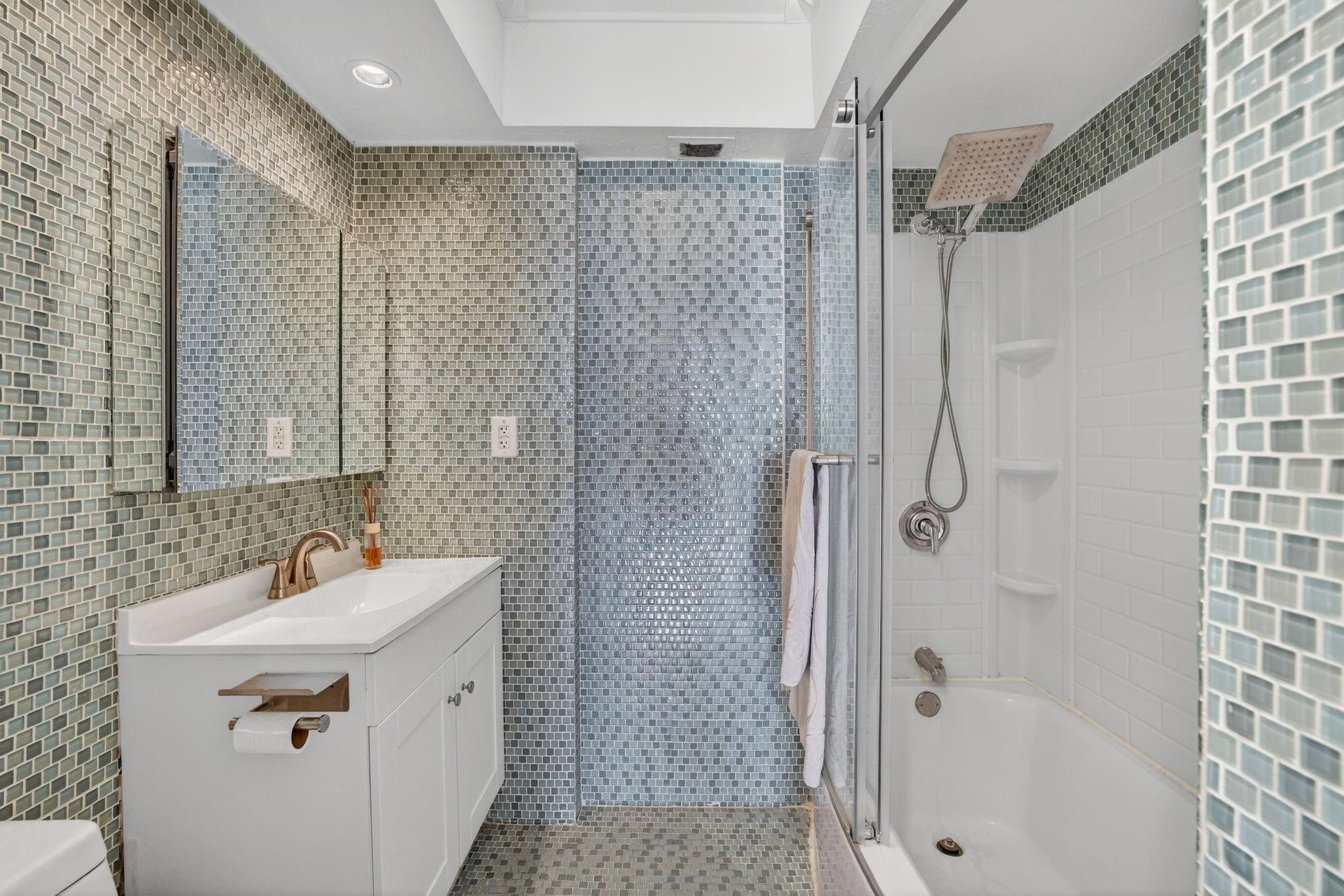 1967 S Ocean Boulevard 103