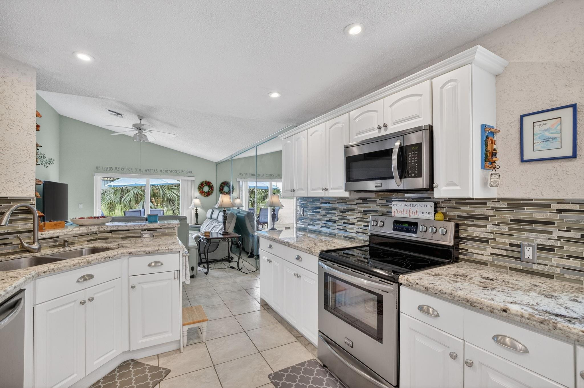 10638 NW 7th Street